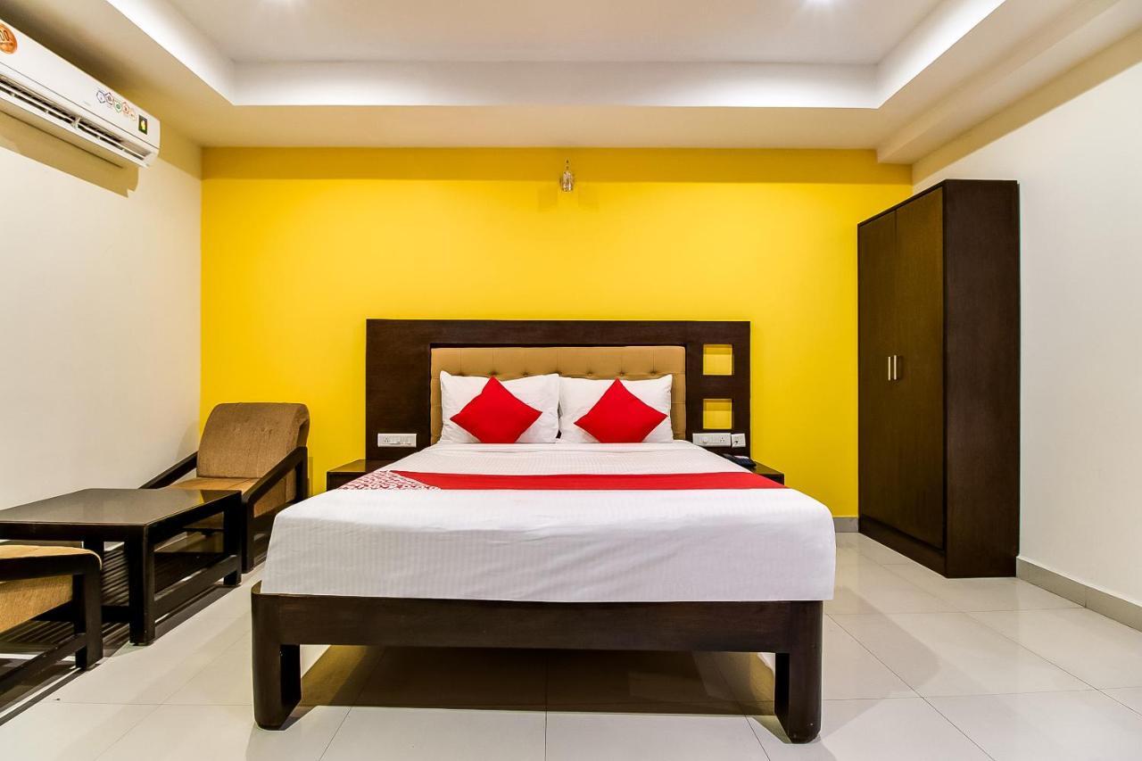 Oyo Flagship 9115 Hotel Udayee International Tirupati Extérieur photo